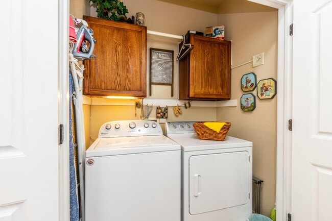 Building Photo - Beautiful 3 bed 2 bath Home!
