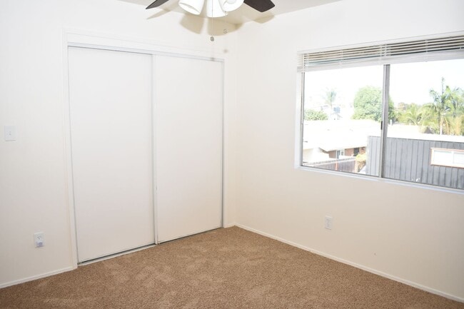 Building Photo - 512-516 N CITRUS AVENUE