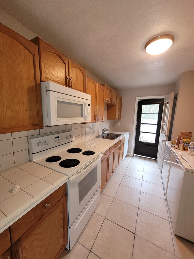 725 Northlake Blvd 725 Northlake Blvd Altamonte Springs FL 32701