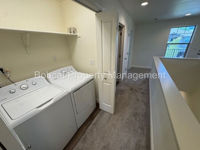 Building Photo - 1249 Correlli Ct