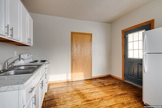 Building Photo - 618 N Ashland Ave