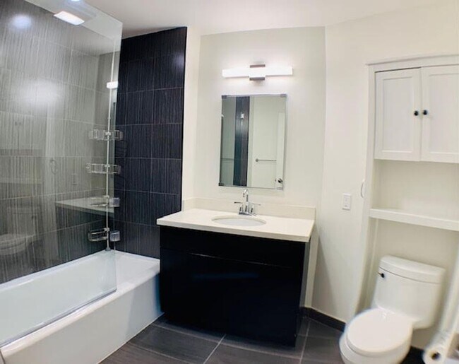 Building Photo - Live like you are always on vacation!- AMSI-