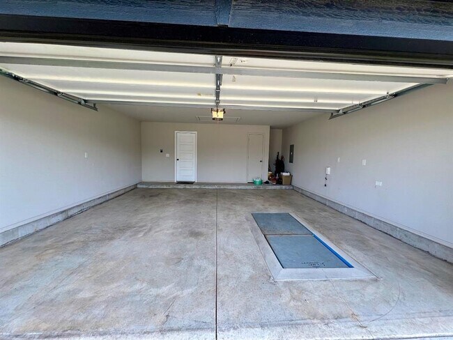 Building Photo - 1121 SW 140th St