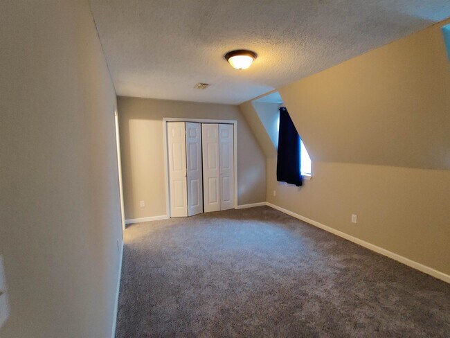 Building Photo - 2366 Gregory Dr