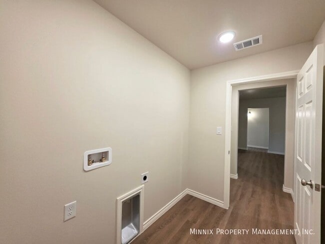 Building Photo - 1312 Hogback Wy