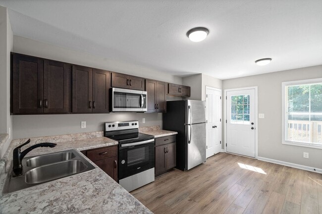 Building Photo - 259 Smithson Ln