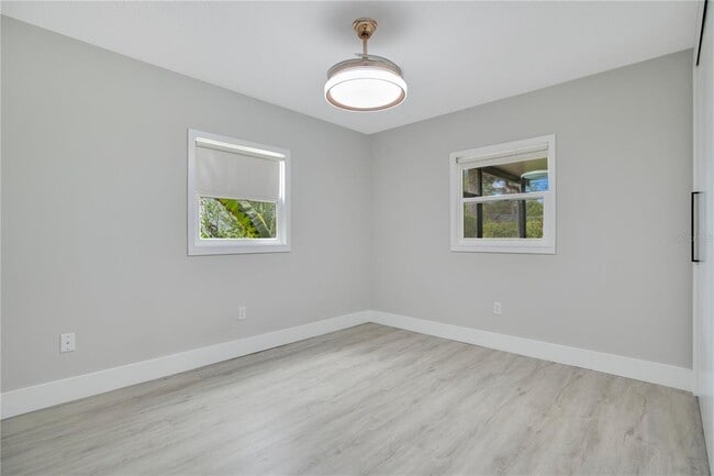 Building Photo - 428 S Summerlin Ave