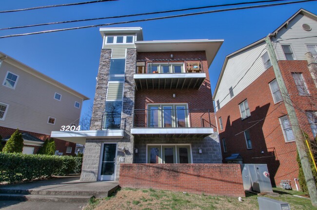 Building Photo - 3204 Long Blvd