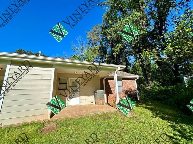 Building Photo - 166 Kimberly Way SW