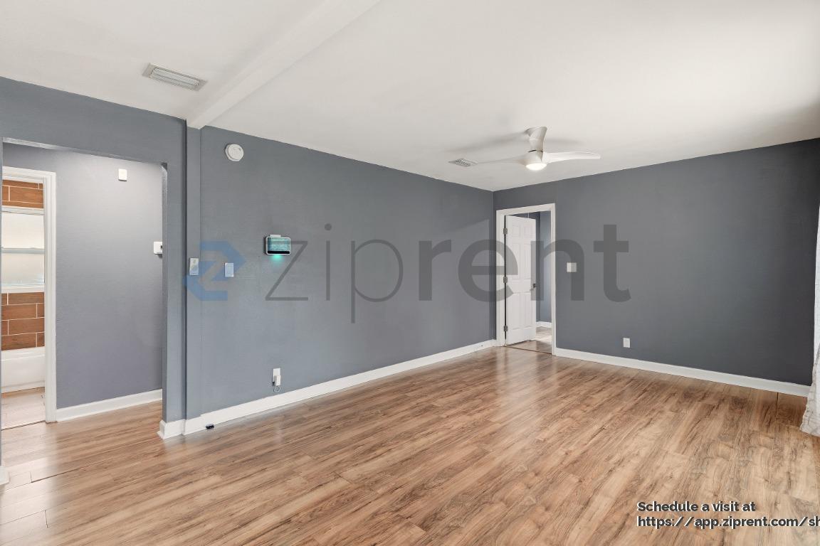 Building Photo - 1612 E Sitka St