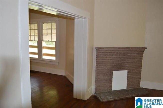Building Photo - NOW AVAILABLE! RENT ME TODAY!