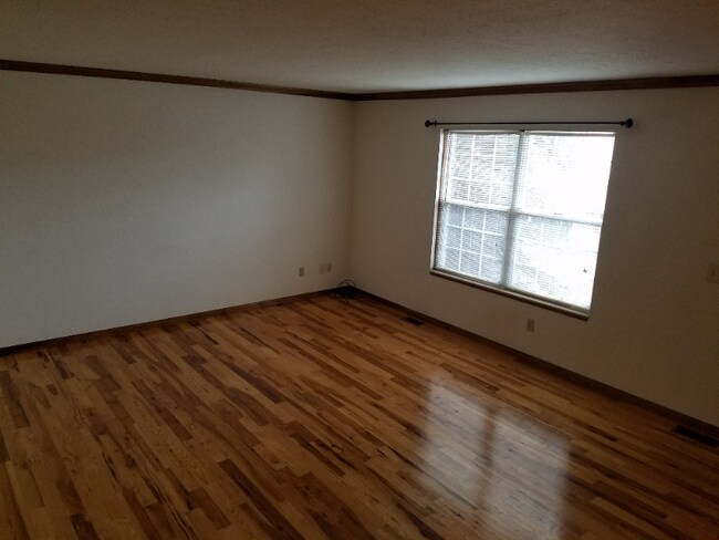 Building Photo - 4831 Drayton Rd