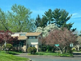 Building Photo - 182 Jenkins Ave