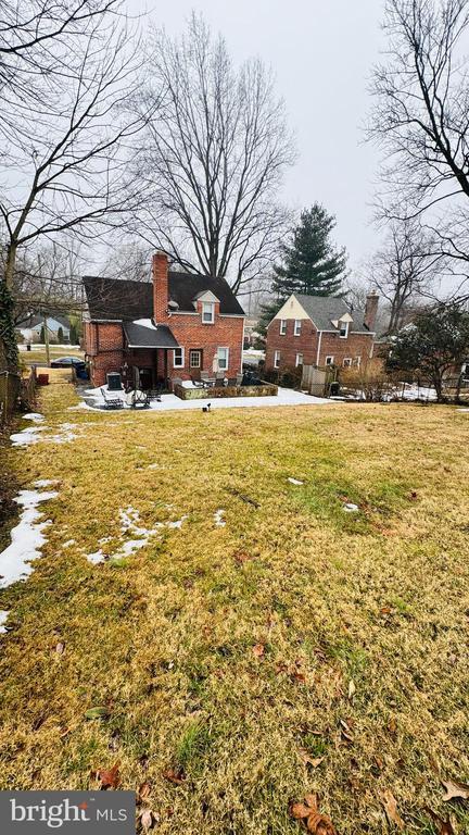 Building Photo - 1111 Dennis Ave