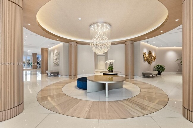 Building Photo - 888 Brickell Key Dr