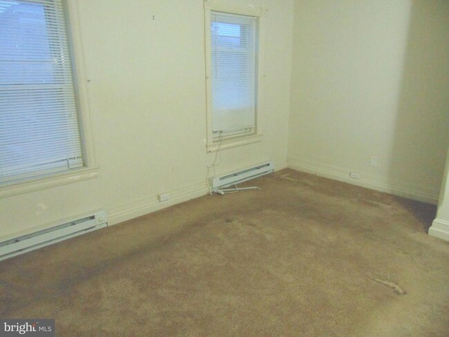 Building Photo - 10 Strode Ave