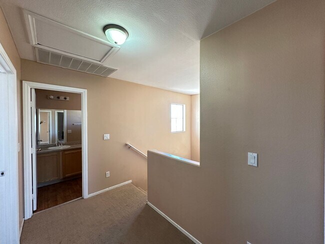 Building Photo - BLUE DIAMOND RANCH