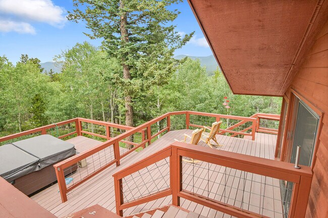 Building Photo - 204 Bristlecone Way