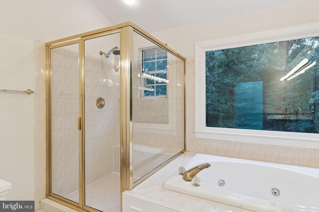 Building Photo - 4427 Brookside Dr