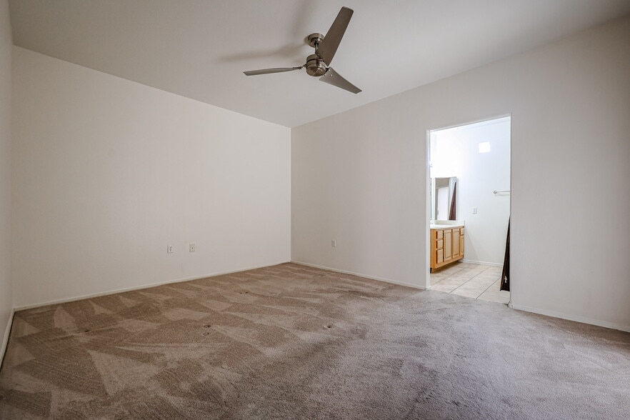 Building Photo - 3221 N 37th St