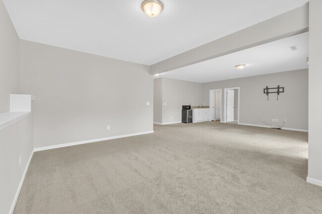 Building Photo - 4701 Kia Dr