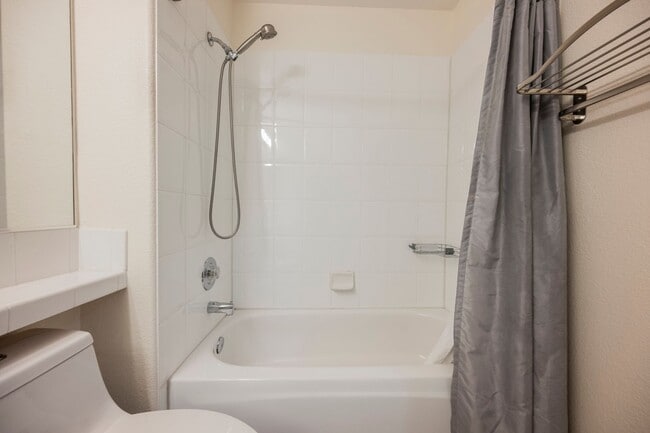 Building Photo - Summerlin - Single Story Townhome -