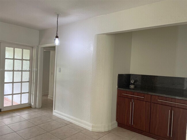 Building Photo - 14330 SW 71st Ln