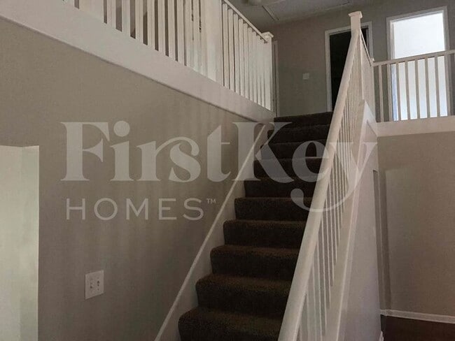 Building Photo - 4018 Glenroy Dr