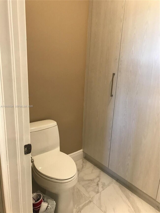 Building Photo - 10872 SW 89th St