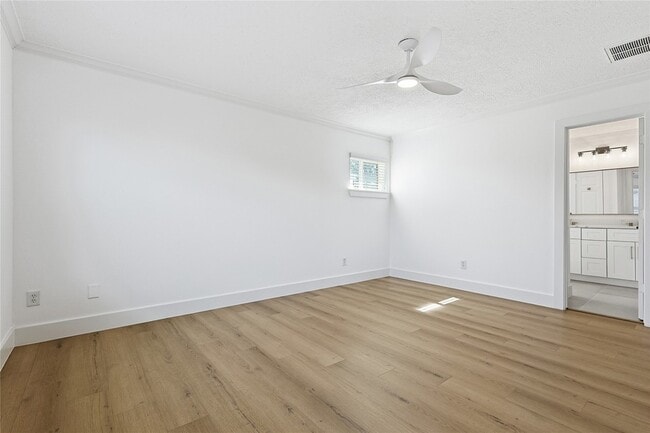 Building Photo - 1135 Eden Park Ln