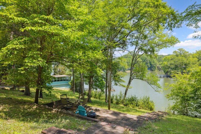 Building Photo - 4116 Tuffy Ln