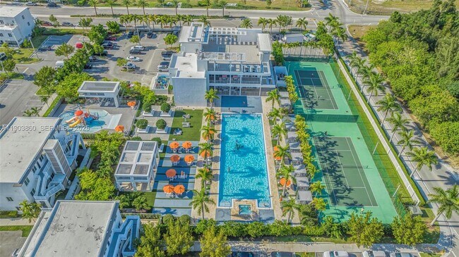 Building Photo - 10330 NW 68th St