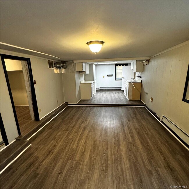 Building Photo - 11 Bonnell Pl