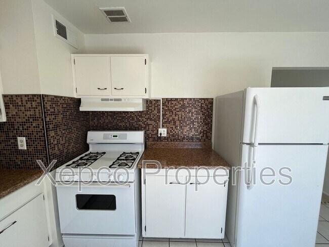 Building Photo - 66300 Hacienda Ave