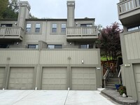 Building Photo - LARGE TWO BEDROOM TWO AND HALF BATH, QUAIL...