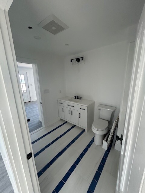 Building Photo - 58 Cutler St