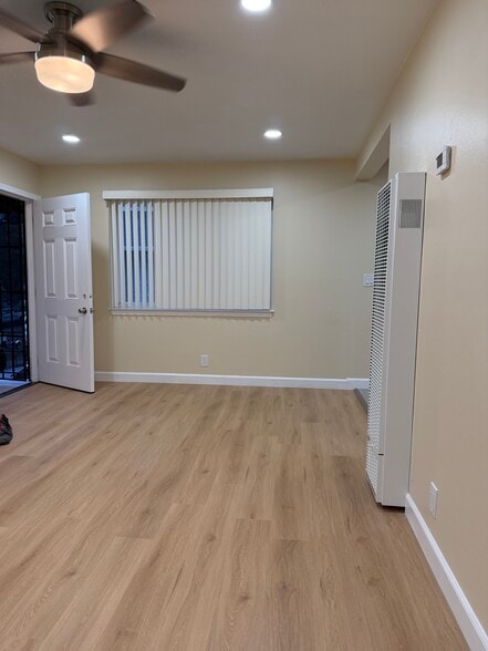 Building Photo - 545 Northlake Dr