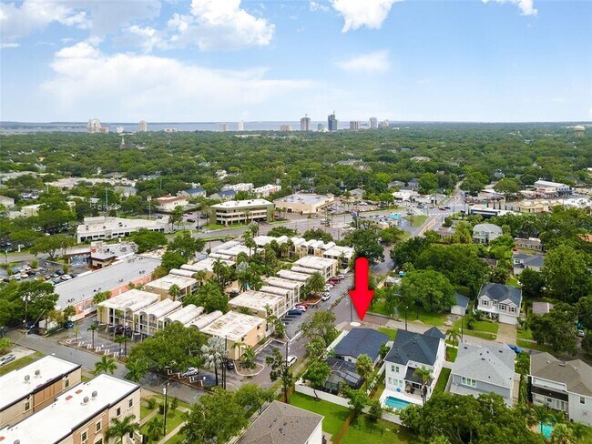 Building Photo - 3601 W Dale Ave