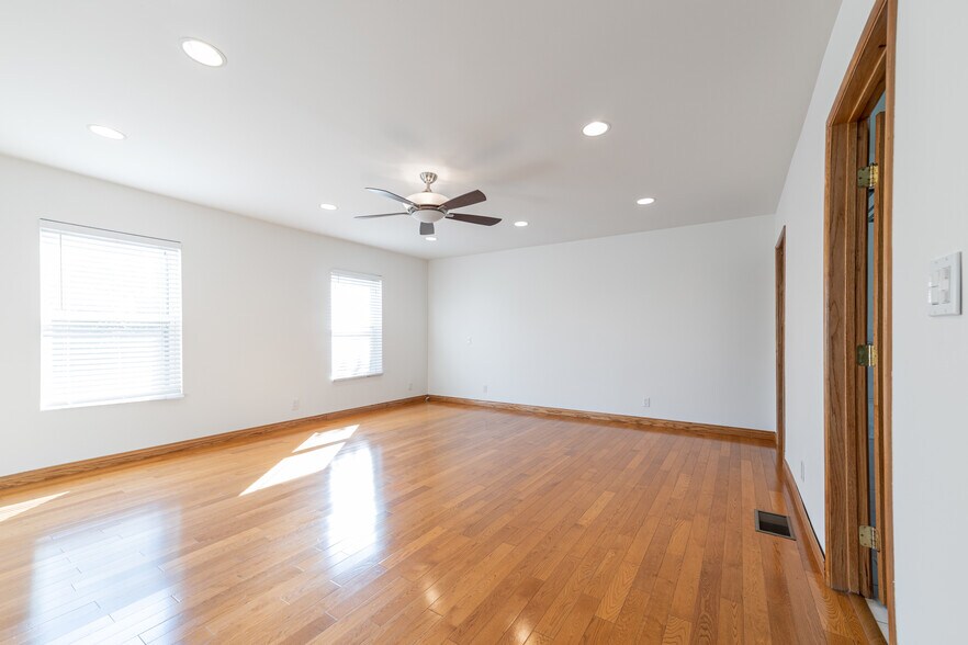 Bedroom - 1367 Virginia Ave