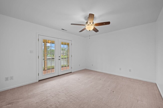 Building Photo - Private Dock Waterfront! Beautiful 3BR/2BA Gem in Fairfield Harbour!