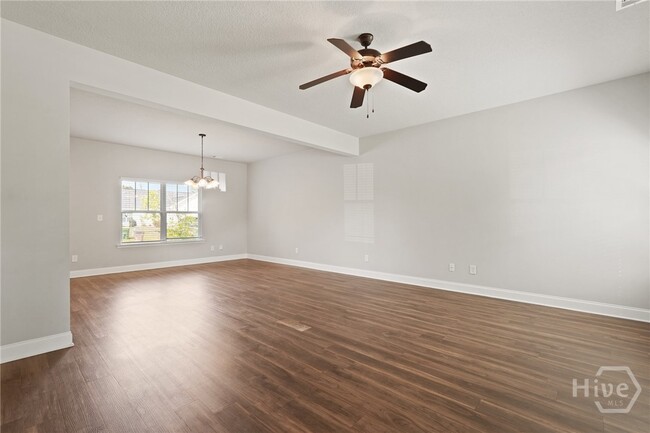 Building Photo - 504 Potter Stone Square