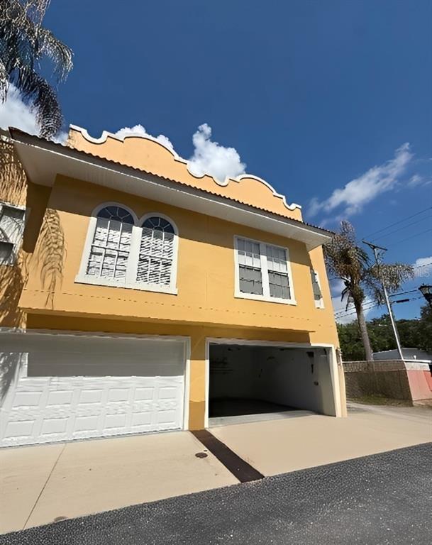 Primary Photo - 3336 Las Campos Pl