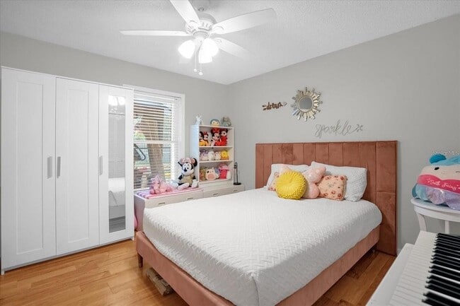 Building Photo - 3627 Ocita Dr