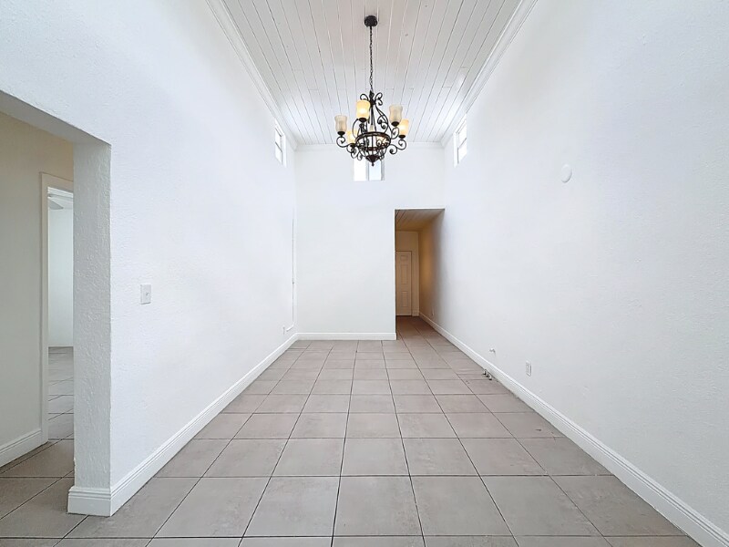 Building Photo - 401 NW 16th Ave