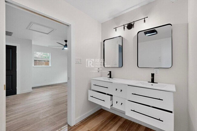 Building Photo - Single Story 3-Bedroom Home in McKinney Av...