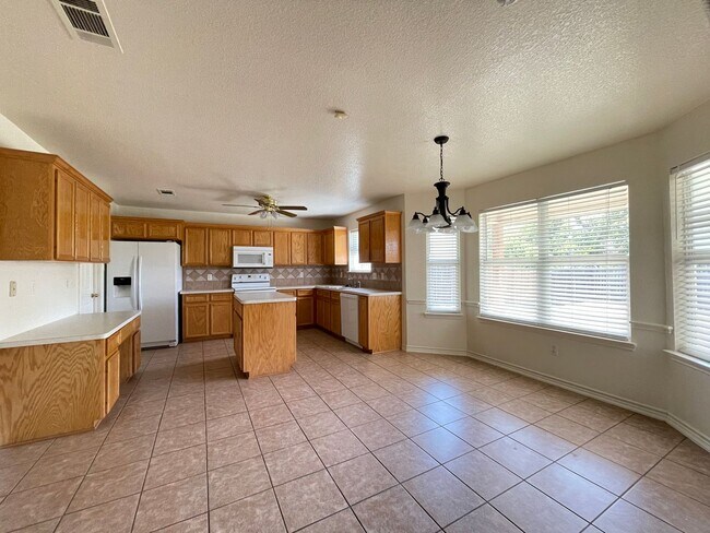 Building Photo - 3-Bedroom House for Rent in Nolanville, TX