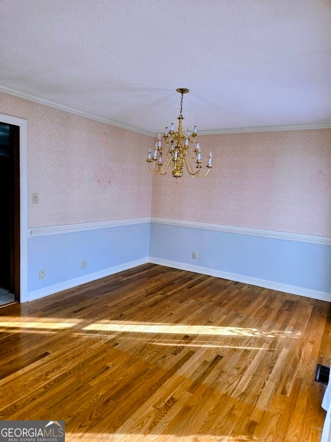 Building Photo - 270 North Dr