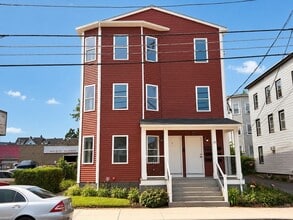 Building Photo - 33 Pleasant St