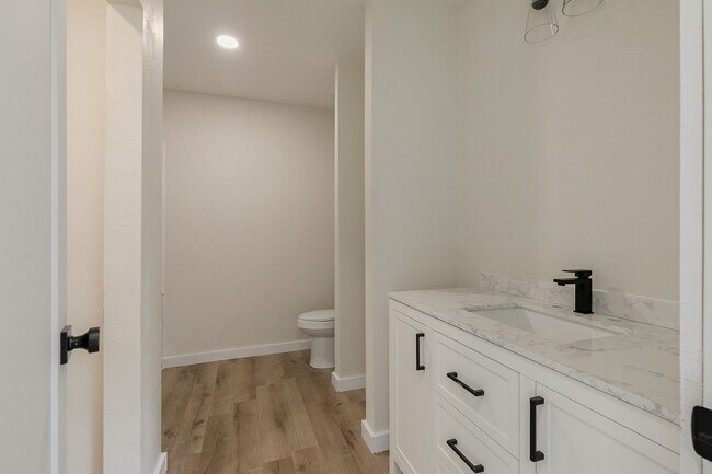 Building Photo - BRAND NEW 3 Bedroom | 2 Bathroom | 2 Car G...