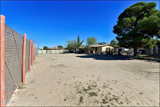 Building Photo - 8058 Gilbert Dr